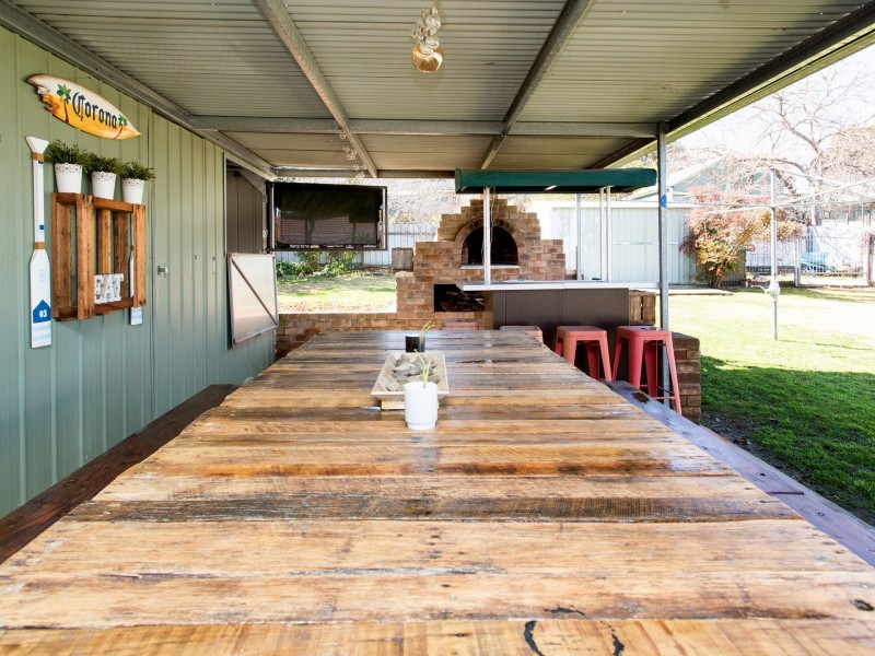 19 Hanna Street, Cowra NSW 2794