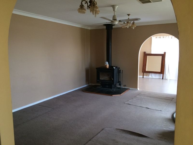 34 Bourke Street, Cowra NSW 2794