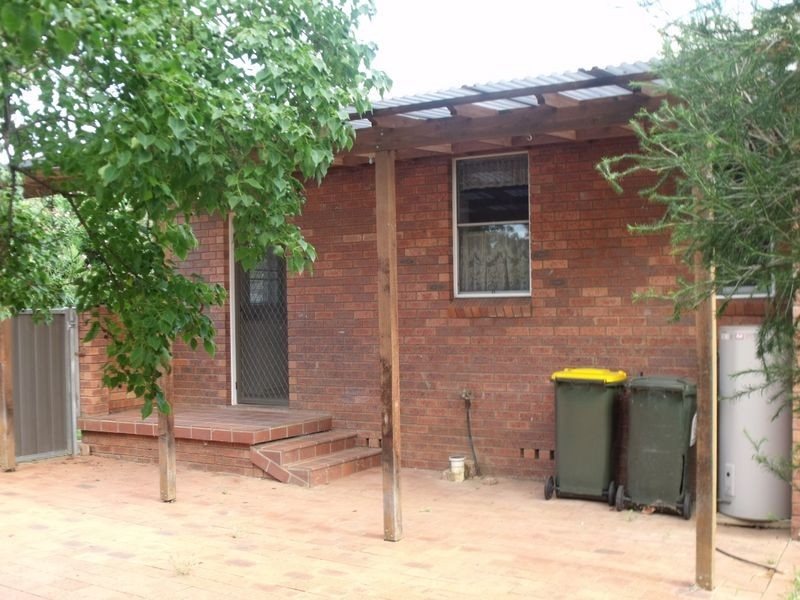 16 Myall Street, Cowra NSW 2794