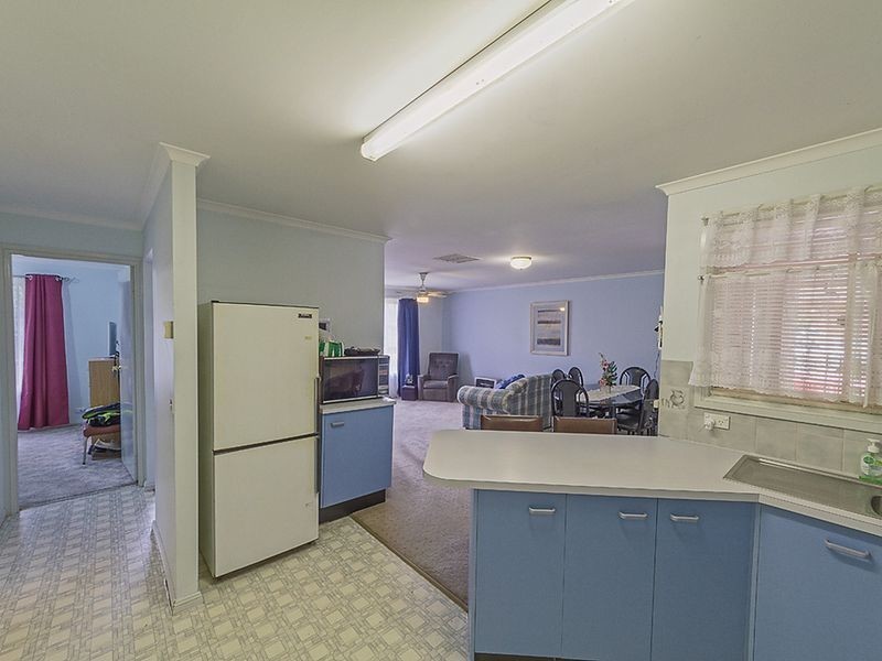 10 Echuca Place, Cowra NSW 2794