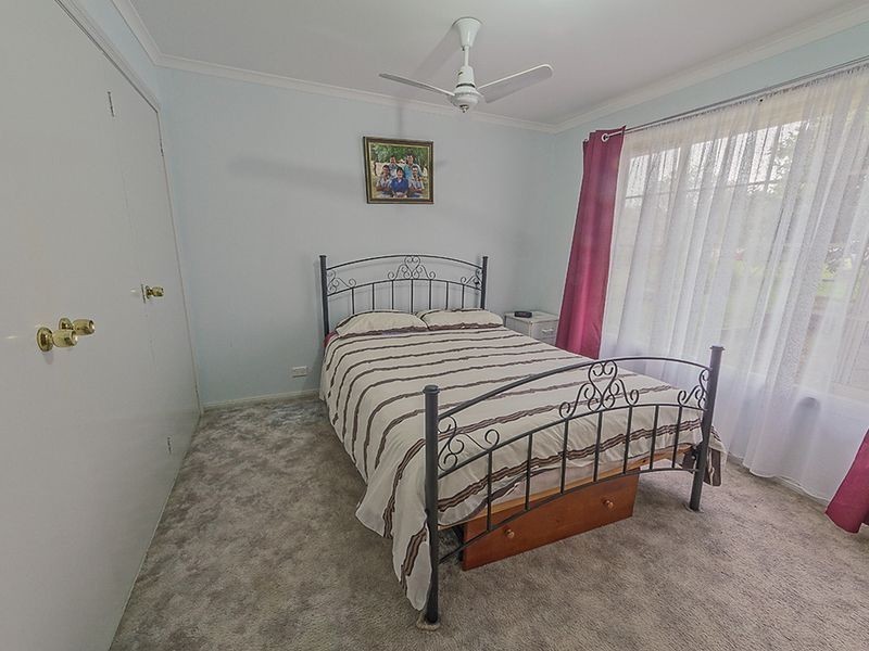 10 Echuca Place, Cowra NSW 2794