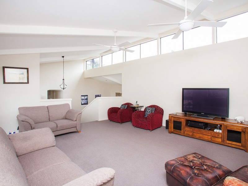 10 Allambie Place, Cowra NSW 2794