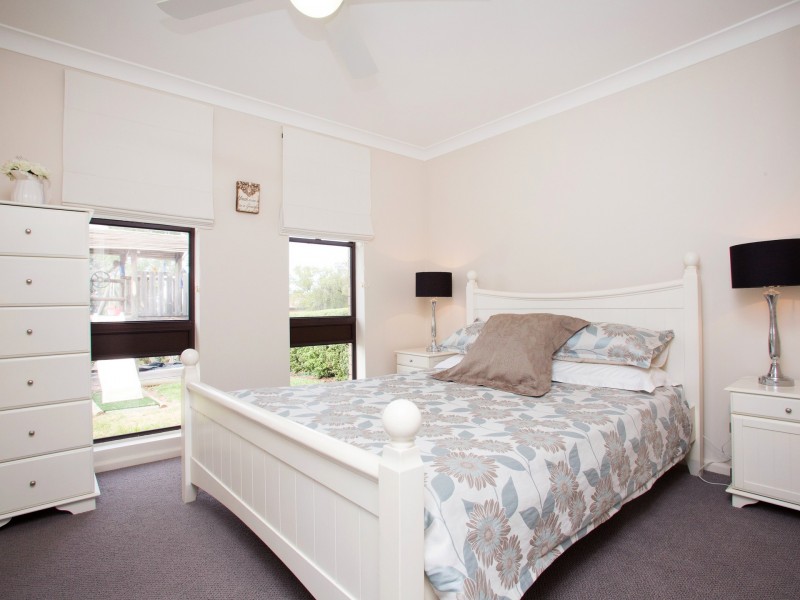 10 Allambie Place, Cowra NSW 2794