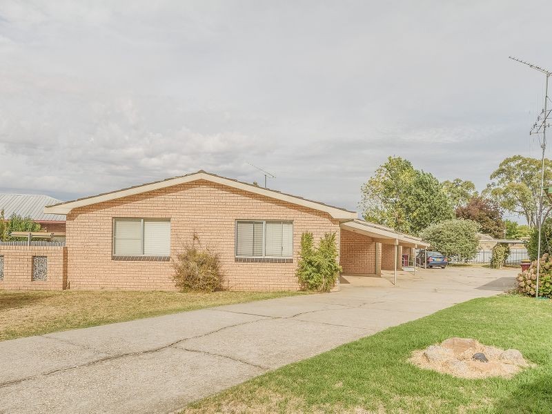 5d Coolabah Crescent, Cowra NSW 2794