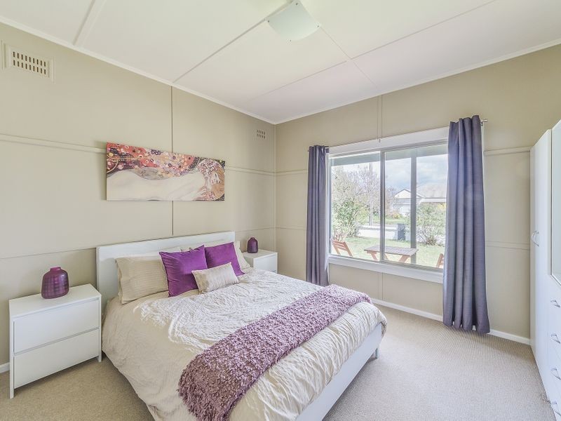 29 Lee Street, Cowra NSW 2794