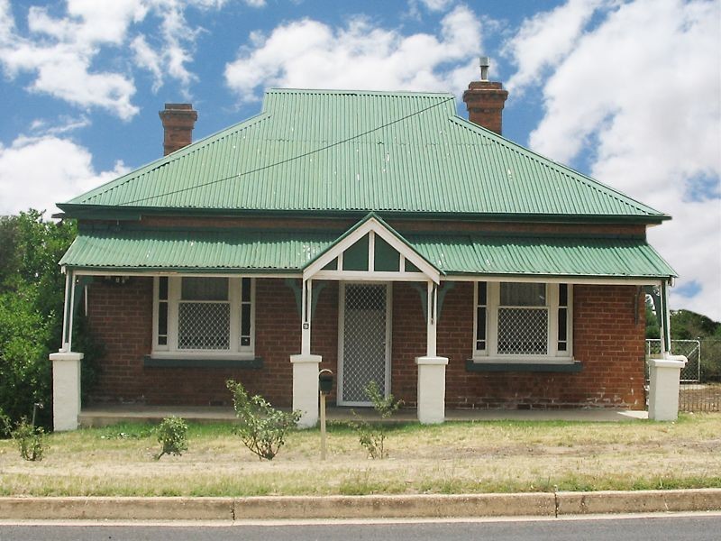 56 Darling Avenue, Cowra NSW 2794