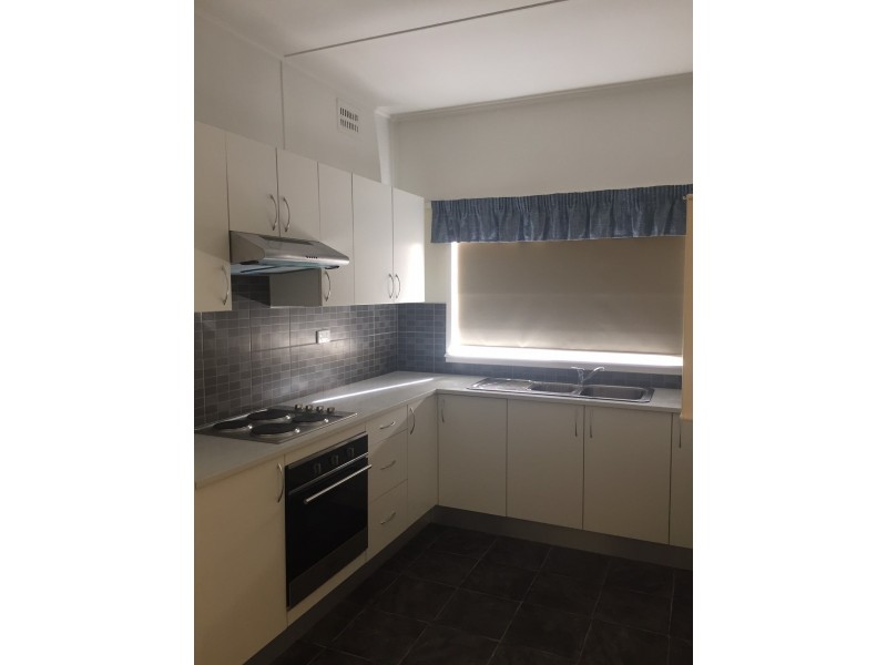 5 Macassar Street, Cowra NSW 2794