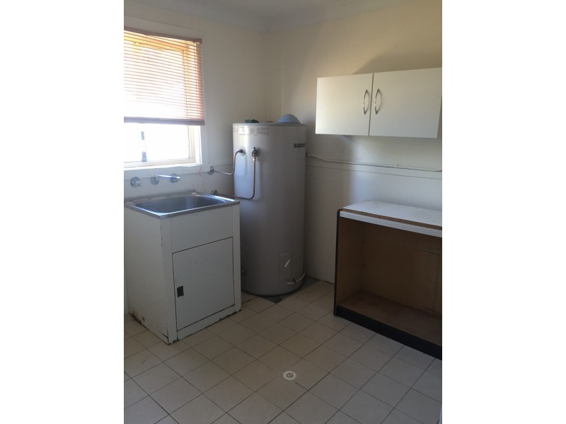 5 Macassar Street, Cowra NSW 2794