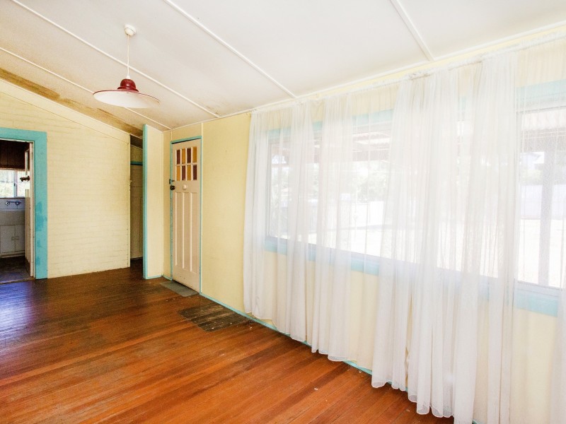 64 Macquarie Street, Cowra NSW 2794