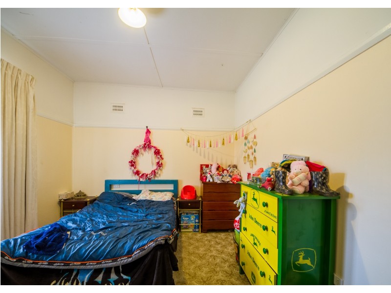 34 Victor Street, Cowra NSW 2794