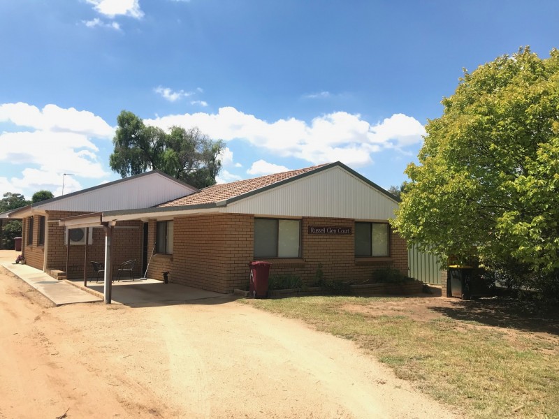 13A Coolabah Crescent, Cowra NSW 2794