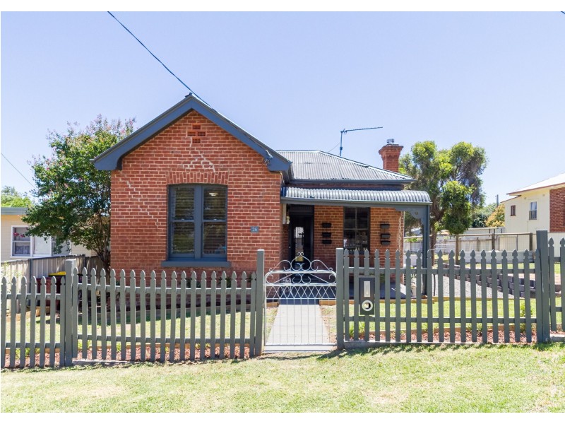 26 Coota Street, Cowra NSW 2794