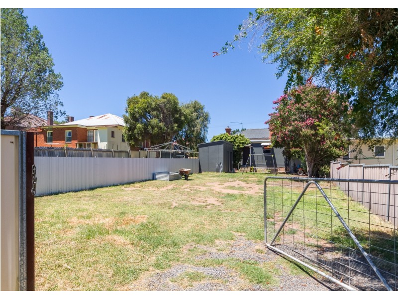 26 Coota Street, Cowra NSW 2794