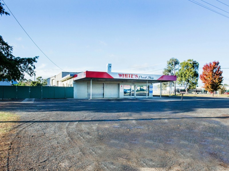 60-62 Young Road, Cowra NSW 2794