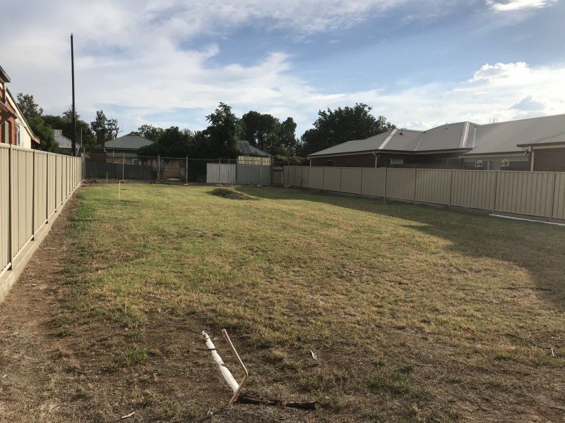 51 Vaux St, Cowra NSW 2794