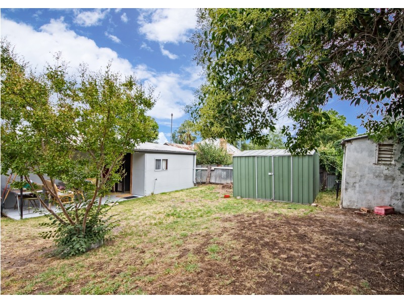 4 Brougham Street, Cowra NSW 2794