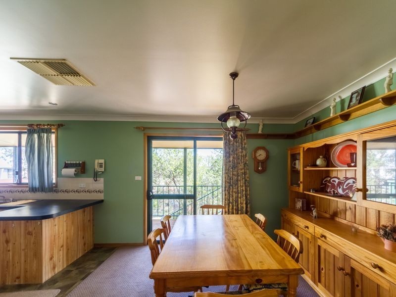 20 Chapman Street, Cowra NSW 2794