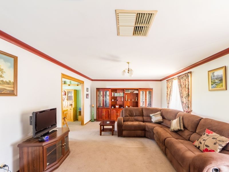 20 Chapman Street, Cowra NSW 2794