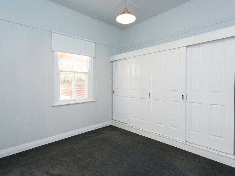 34 Lynch Street, Cowra NSW 2794