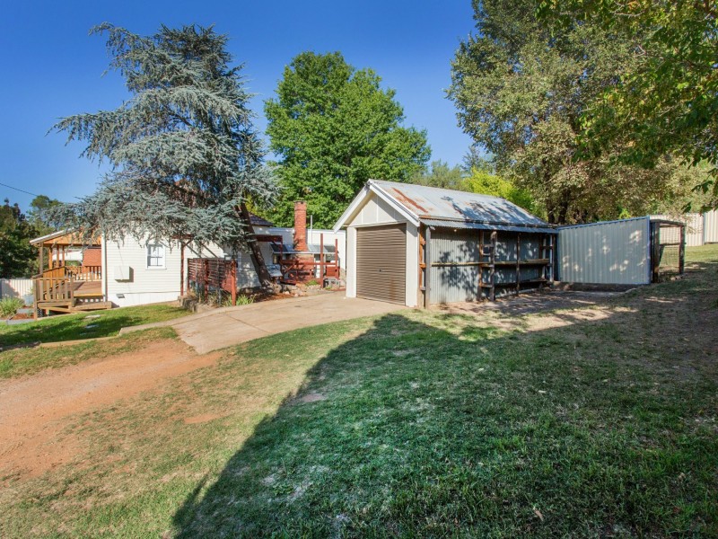 34 Lynch Street, Cowra NSW 2794