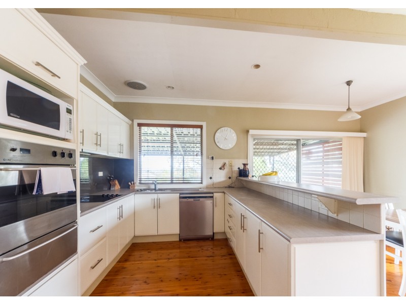 8 Scenic Dr, Cowra NSW 2794