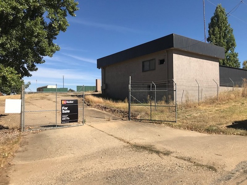 5 Nangar Street, Cowra NSW 2794