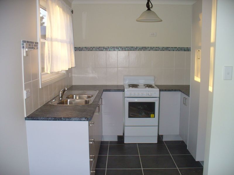 24 Chapman Street, Cowra NSW 2794
