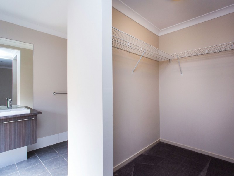 7 Harvest Ct, Cowra NSW 2794