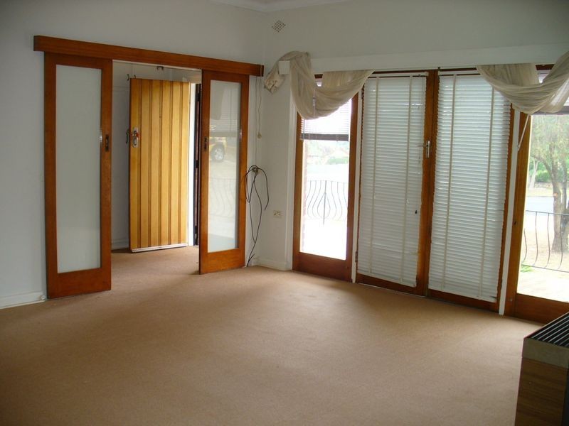 53 Lachlan Street, Cowra NSW 2794