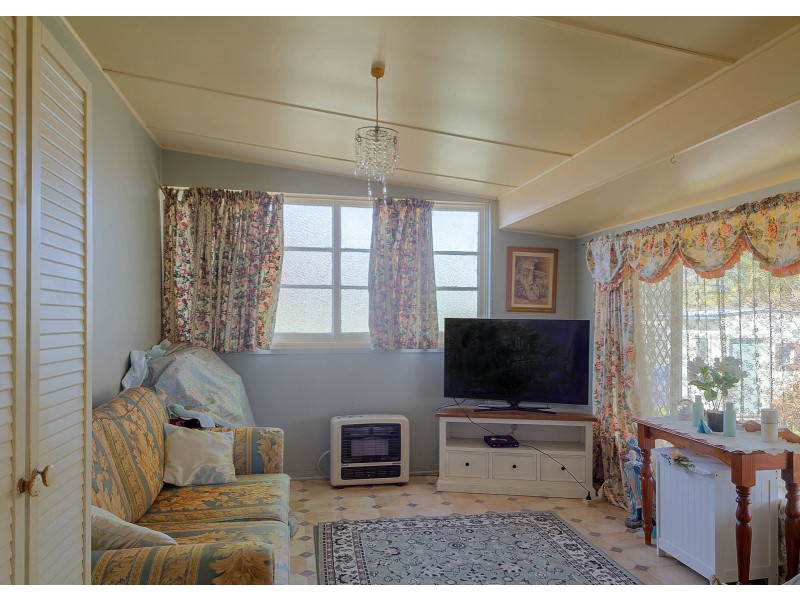 21 Parkes Street, Cowra NSW 2794