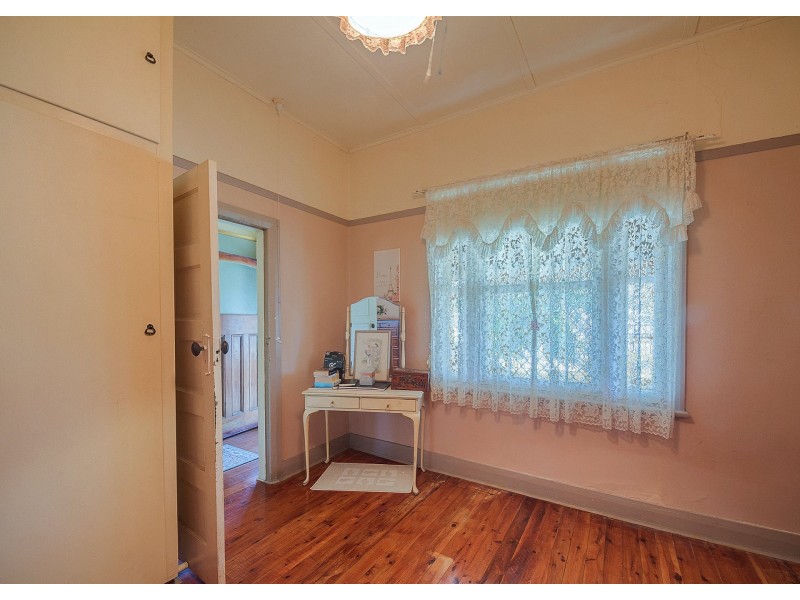 21 Parkes Street, Cowra NSW 2794