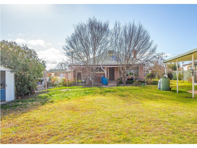 21 Parkes Street, Cowra NSW 2794