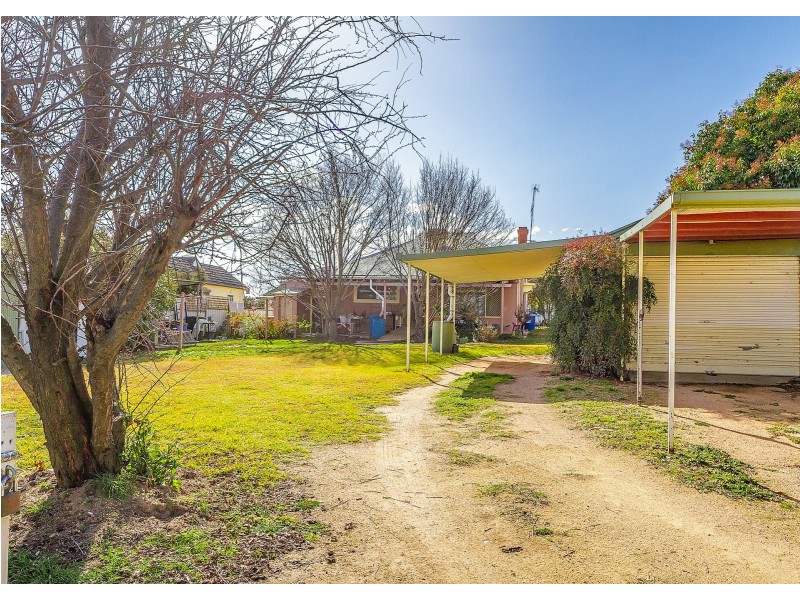 21 Parkes Street, Cowra NSW 2794