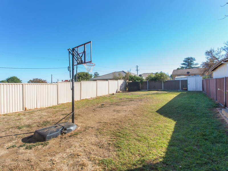 20 Parkes Street, Cowra NSW 2794