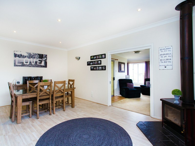 98 Lachlan Street, Cowra NSW 2794