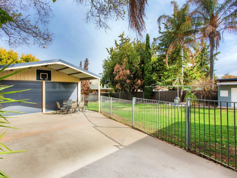 98 Lachlan Street, Cowra NSW 2794