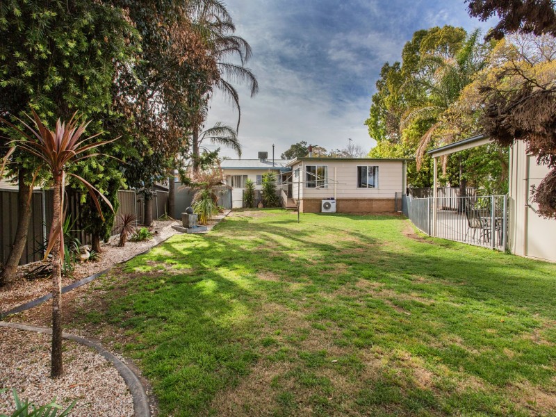 98 Lachlan Street, Cowra NSW 2794