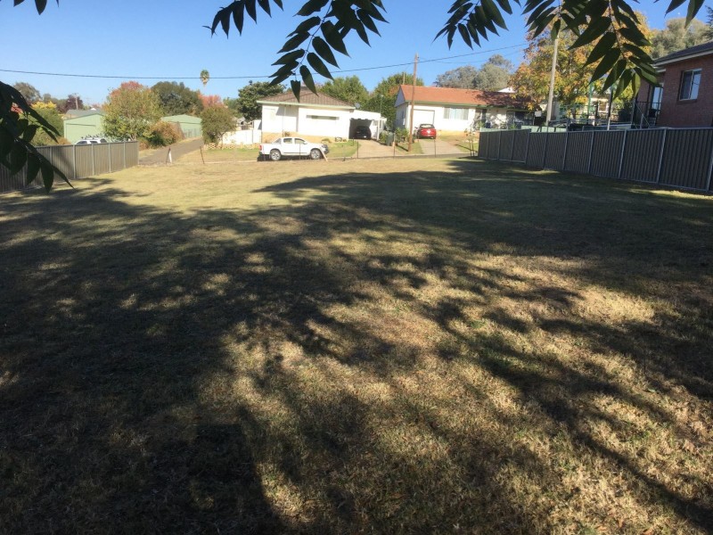 2 Amie Street, Cowra NSW 2794