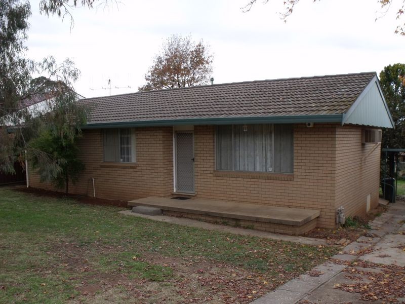 49 Dowell Street, Cowra NSW 2794