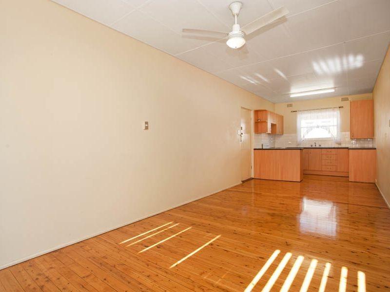 1/4 Swan Street, Woolooware NSW 2230