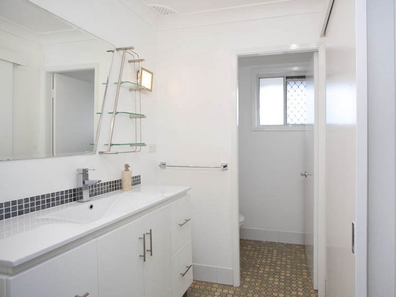 10 Queanbeyan Avenue, Miranda NSW 2228