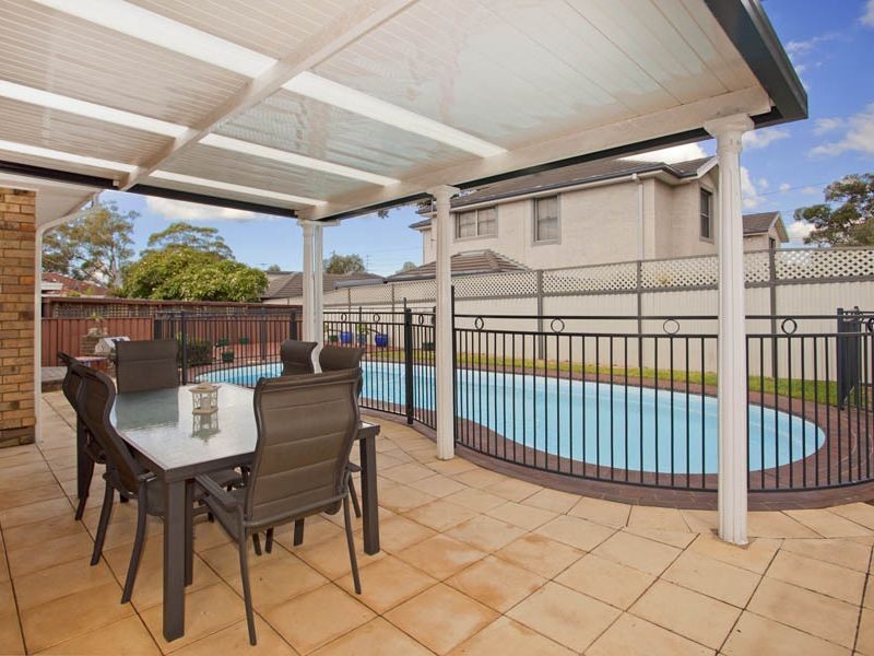 10 Queanbeyan Avenue, Miranda NSW 2228