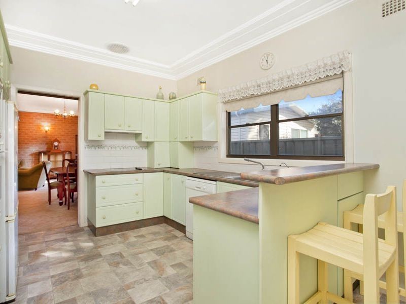 2 Edinburgh Close, Woolooware NSW 2230