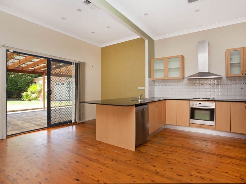 11 Thomas Street, Cronulla NSW 2230