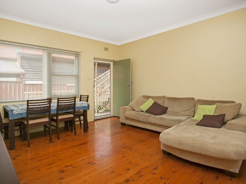 1/8 Seaforth Avenue, Woolooware NSW 2230