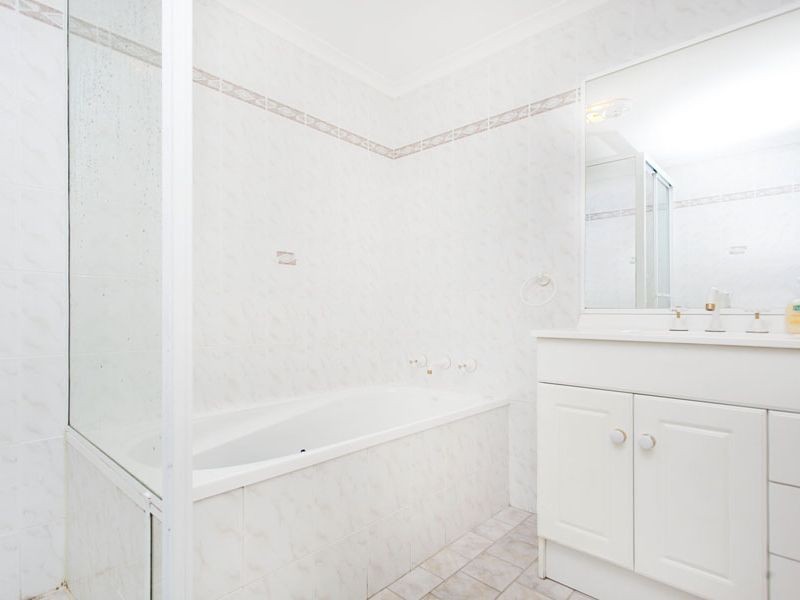 1/145-147 Willarong Road, Caringbah NSW 2229