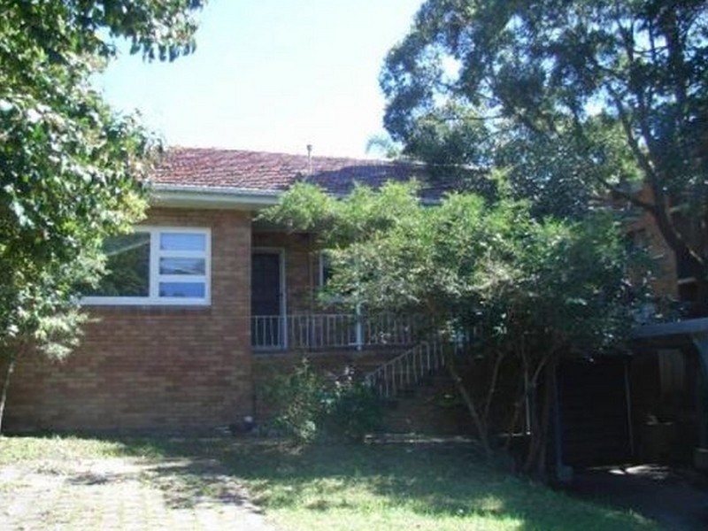 33 Seaview Street, Cronulla NSW 2230