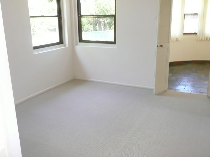 2 BEAUFORT AVENUE, Caringbah South NSW 2229