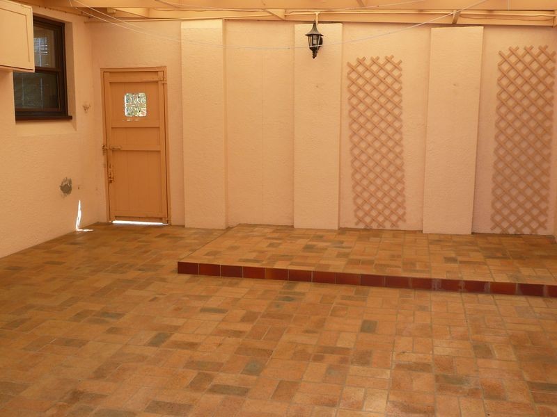 2 BEAUFORT AVENUE, Caringbah South NSW 2229