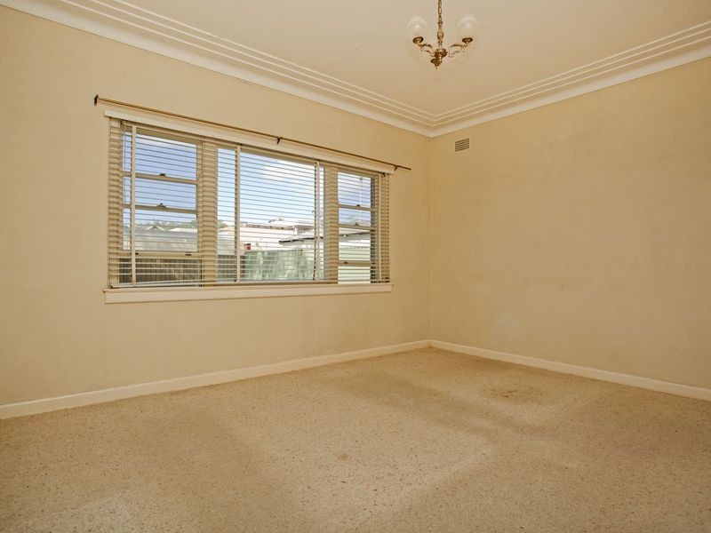 70 GANNONS ROAD, Caringbah NSW 2229